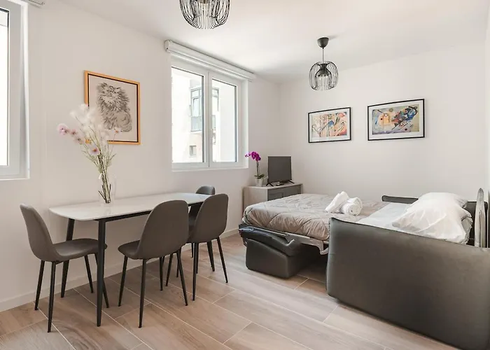 아파트 Free Parking Station Elegant